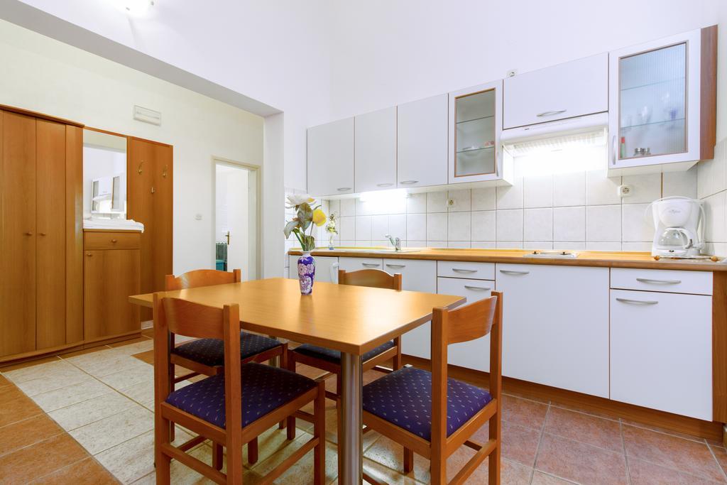 Vila Jadranka Vodice Buitenkant foto