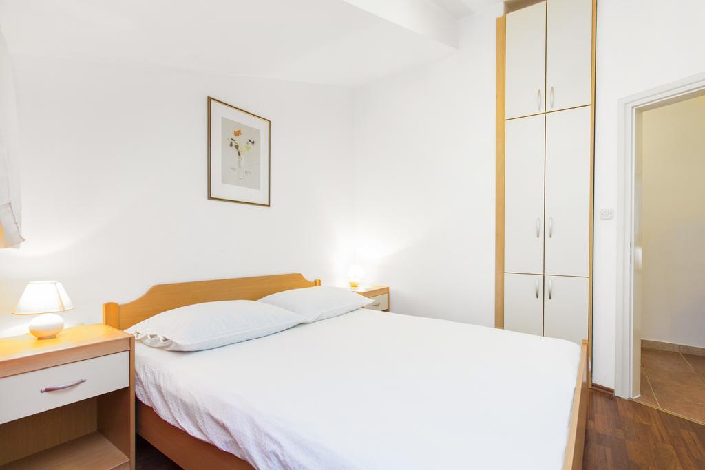 Vila Jadranka Vodice Buitenkant foto
