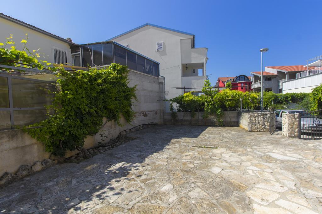 Vila Jadranka Vodice Buitenkant foto